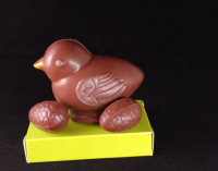 ! paques ! petit poussin noir + 2 oe