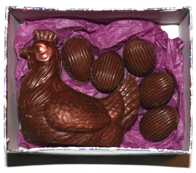 Poule et œufs chocolat 'lait' dairy free bio fabrication artisanale