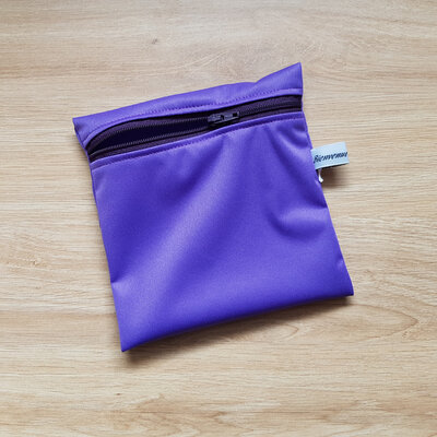 Pochette imperméable-violet