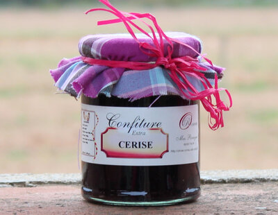 Confiture de cerise amande