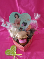 Boîte coeur 100gcaramelie+nougat+pde fr merci maîtresse nounou ...