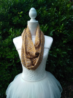 Double tour de cou d'été jaune