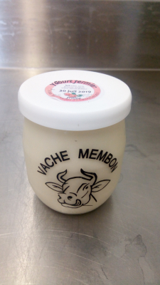 Yaourt au lait entier fraise