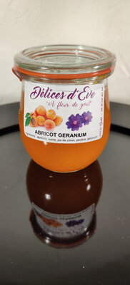 Abricot et fleurs de géranium