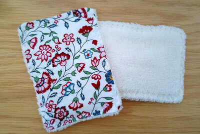 Eponge lavable microfibre 'fleurs ro