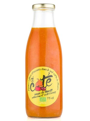 Soupe bio de tomates, orange