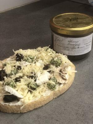 Bruschetta escargot