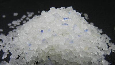 Sel bleu de perse
