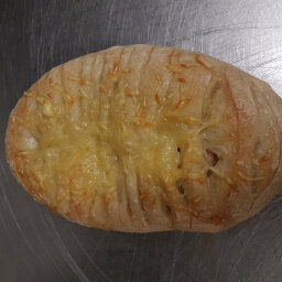 Pain ciabatta lardons gruyere