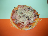 Pizza champignon, poulet, gruyère. par lot 2