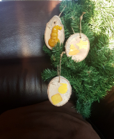 Décoration de noël en bois et en cire