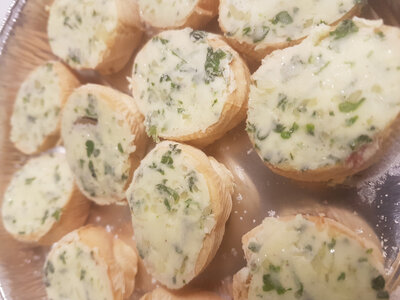 Escargots en croquille farcis à la bourguign