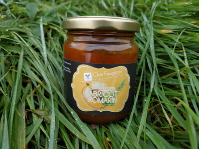 Confiture abricot-romarin