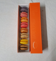 Boite de 8 macarons sucrés
