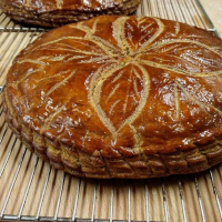 Galette amande et miel 8 parts