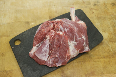 épaule d'agneau semi désossée