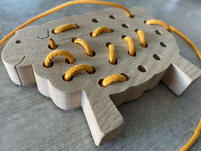 Mouton à lacer