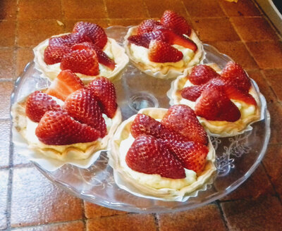 Tartelette aux fraises par 4
