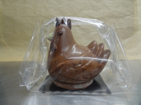Poule en chocolat au lait