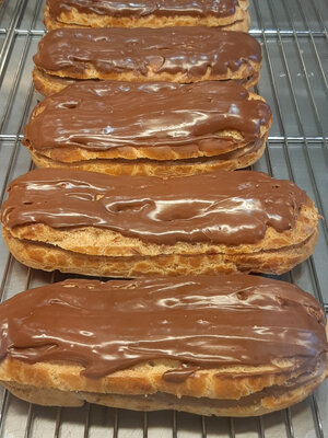 éclair au chocolat