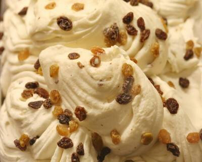 Crème glacée rhum raisin