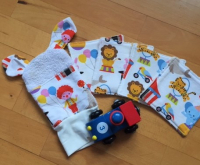 Gant-à-jouer cirque et débarbouillettes