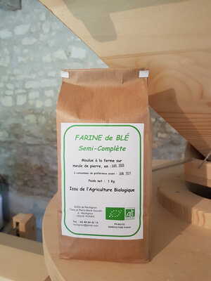 Farine de blé semi complète