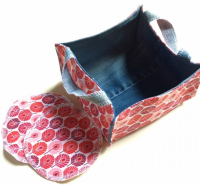 Panier rouge pour lingettes