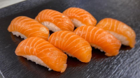 Nigiri sushi saumon