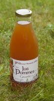 Jus de pommes groseille