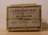 Savon détachant ménager