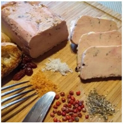 Lingot de foie gras mi-cuit aux 5 ba