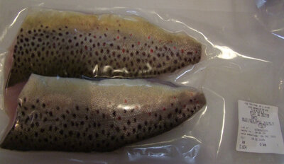 2  ou 3 filets de truite fario sv