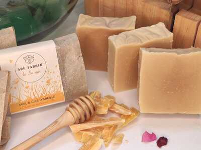 Savon miel & cire d'abeille