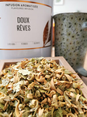 Infusion  camomille tilleul fleurs oranger