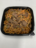 Nouilles au bœuf mariné