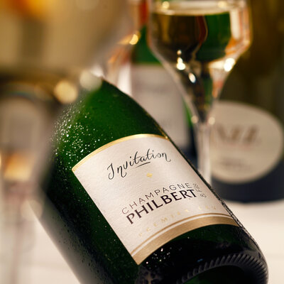 Champagne invitation