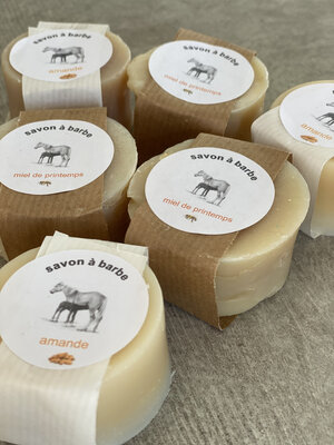 Savon à barbe