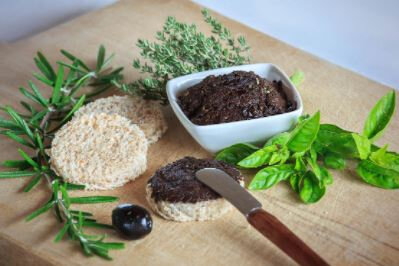 Olivade noire ( produit frais )