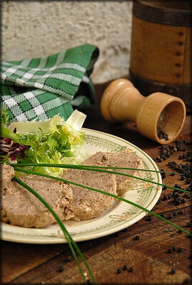 Pâté de canard eu poivre vert