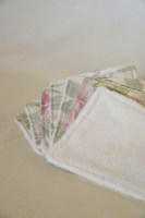 Carrés nettoyants pour la peau