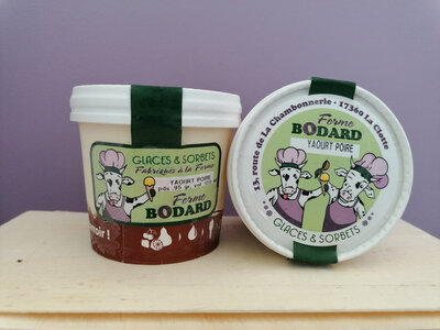 Yaourt glacé coulis poire