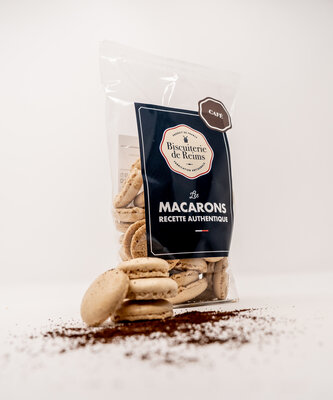 Macarons au café
