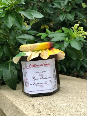 Figue, quetsche et pignon de pin