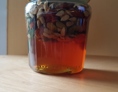 Miel de forêt et graines bio