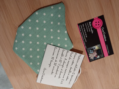 Masque barrière femme étoile verte