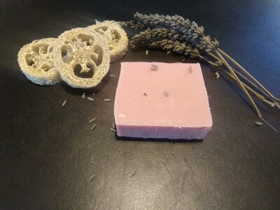 Savon lait de chèvre lavande