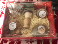 Corbeille rasage pour homme (rouge)