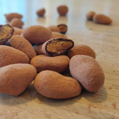 Amandes enrobées chocolat 100g