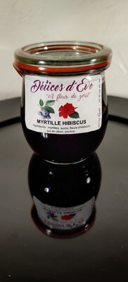 Myrtille et fleurs d'hibiscus